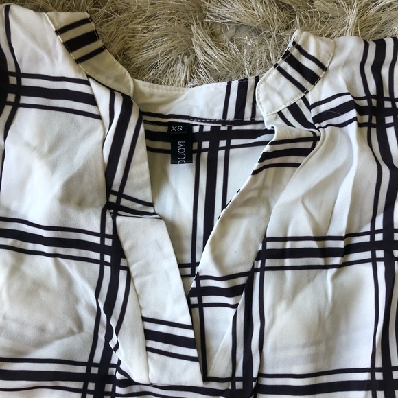 NEW ‘Gracie’ Top - Picture 4 of 7